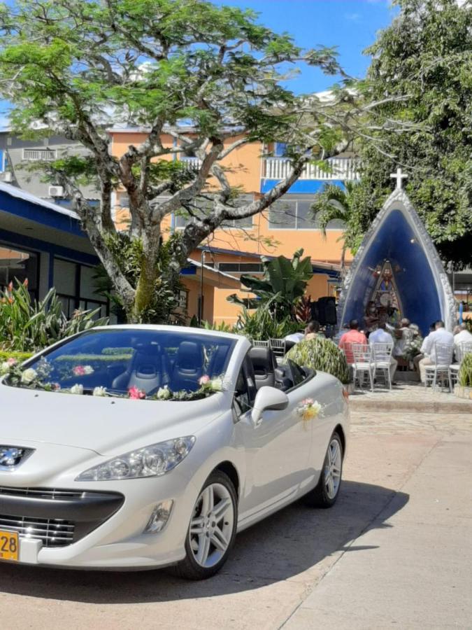 Hotel Chinauta Real Exterior foto